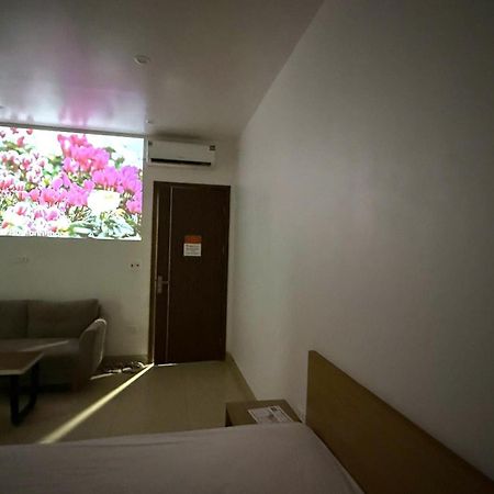 Era Apartment Tran Thai Tong ハノイ市 エクステリア 写真